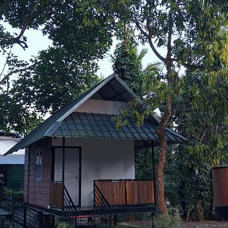 Hotel The Wayanad Club Sultan Bathery Exterior foto